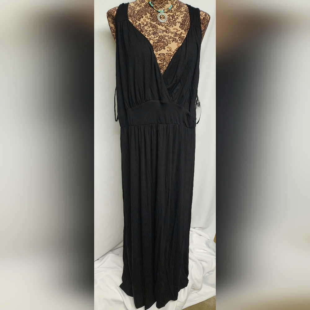 Loveapella V-Neck Jersey Maxi Dress. Sz 3x. New. - Picture 3 of 6
